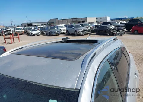 2016 Cadillac Srx Luxury Collection z USA, uszkodzony, nr VIN 3GYFNBE37GS561674